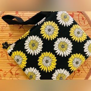 🌸 NEW Meriloo Handmade Padded Floral Pouch